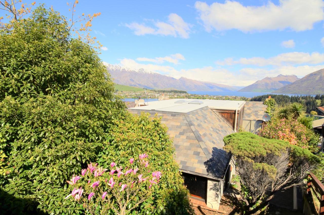 Earnslaw Central Views A Queenstown Exterior photo